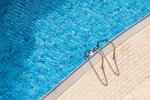 All-Natural, Eco-Friendly Cyanuric Acid Reducer for Safe Pool Care